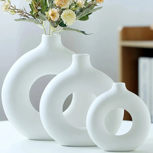 White/Beige Ceramic Circle Vase